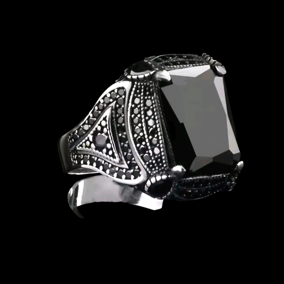 BLACK ONYX STAINLESS STEEL SILVER MENS ORNATE NEW SIZE 11 FOREVER CLASSIC RING - Picture 1 of 3